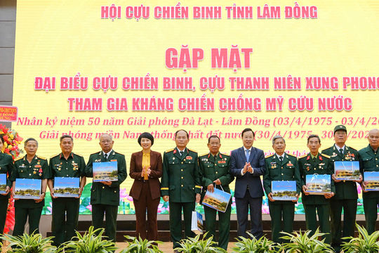 Gặp mặt cựu chiến binh, cựu thanh niên xung phong nhân kỷ niệm 50 năm Ngày Giải phóng Lâm Đồng