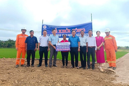 Điện lực Đắk Nông hỗ trợ xây dựng 5 căn nhà tình nghĩa