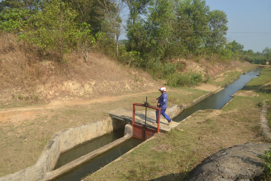 Đắk Nông đa dạng nguồn tiền cho chống hạn