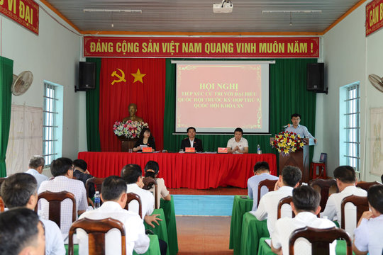 Cử tri xã Đắk Wer đồng thuận chủ trương sắp xếp, tinh gọn bộ máy