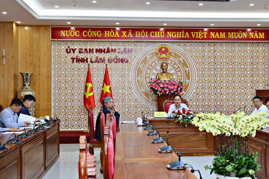 Chủ tịch UBND tỉnh Lâm Đồng Trần Hồng Thái làm việc trực tuyến với lãnh đạo huyện Đạ Huoai