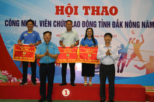 Công đoàn UBND tỉnh Đắk Nông đoạt giải nhất toàn đoàn hội thao công nhân, viên chức, lao động
