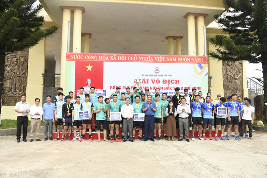 Bế mạc Giải vô địch bóng chuyền nam huyện Đắk Song năm 2025