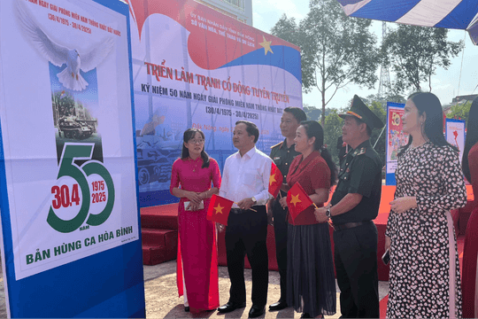Đắk Nông triển lãm tranh cổ động kỷ niệm 50 năm Ngày giải phóng miền Nam