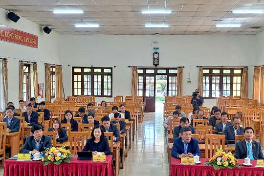 HĐND huyện Lạc Dương thông qua nghị quyết tán thành chủ trương sắp xếp đơn vị hành chính cấp tỉnh và cấp xã