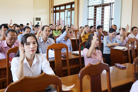 HĐND huyện Đạ Huoai thông qua Nghị quyết tán thành chủ trương sắp xếp đơn vị hành chính cấp tỉnh và cấp xã
