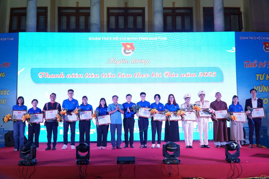 Tuổi trẻ Kon Tum chào mừng 50 năm Ngày Giải phóng miền Nam, thống nhất Đất nước