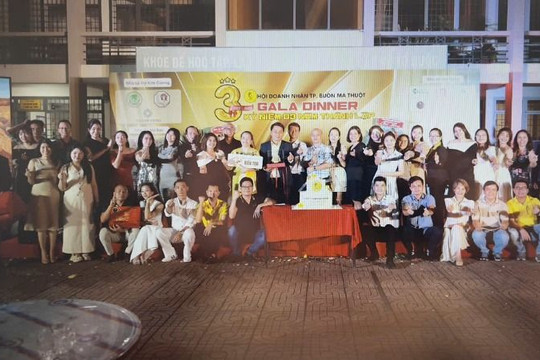 Hội Doanh nhân thành phố Buôn Ma Thuột hỗ trợ xây dựng và sửa chữa 9 căn nhà tình nghĩa