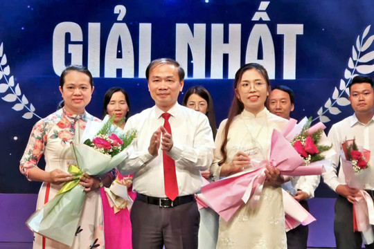 Cô giáo mầm non của Bảo Lâm đoạt giải Nhất Cuộc thi Tự hào Việt Nam