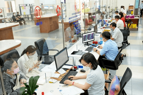 Bỏ cấp huyện: Biên chế cán bộ công chức cấp huyện thế nào?