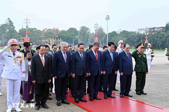 Lãnh đạo Đảng, Nhà nước vào Lăng viếng Chủ tịch Hồ Chí Minh