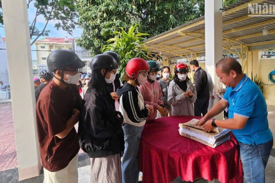 Kon Tum: Tự hào, lan tỏa tình yêu quê hương đất nước qua ấn phẩm đặc biệt của Báo Nhân Dân