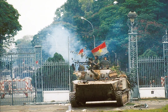 Đường tới thống nhất, đích đến vinh quang!