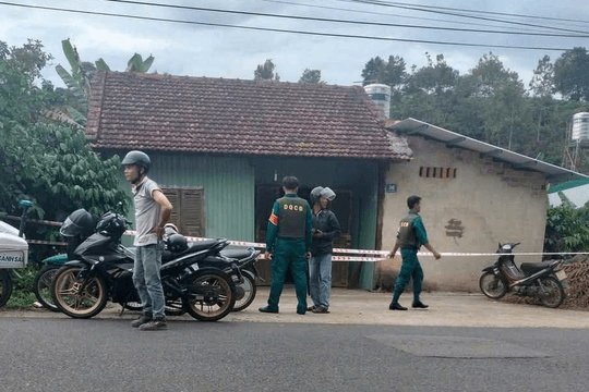 Trở về sau gần 1 năm đi vắng, chủ nhà phát hiện thi thể đang phân hủy trong nhà tắm