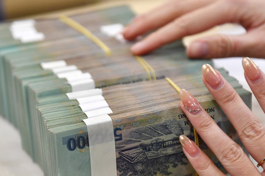 Lãi suất ngân hàng hôm nay 6/5/2025: Gửi tiền kỳ hạn dài có lợi vì lãi suất tăng