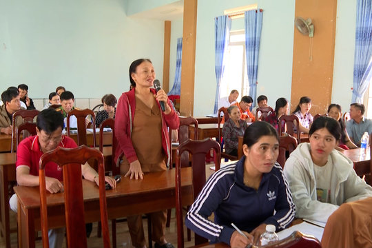 Đại biểu HĐND 2 cấp tiếp xúc cử tri xã Đắk N’Drung