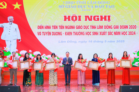 Chủ tịch UBND tỉnh: Ngành giáo dục Lâm Đồng cần viết tiếp những trang sử vàng