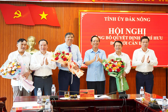 3 lãnh đạo ở Ban Tuyên giáo và Dân vận Tỉnh ủy Đắk Nông nghỉ hưu