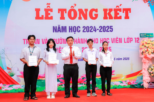 Khép lại năm học thành công tại Trung tâm GDTX Đắk Nông