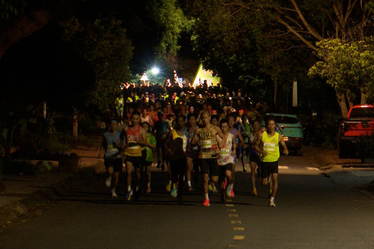 Hơn 1.000 runner xuất phát cự ly 21km Giải Đắk Nông Marathon 2025