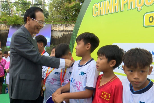 Sôi động tranh tài tại giải Bóng đá U11 – Cúp Báo Đắk Nông