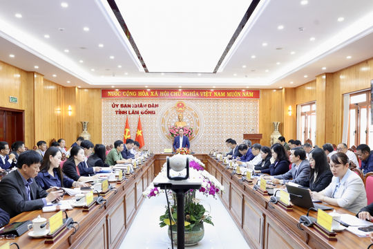 Chủ tịch UBND tỉnh Trần Hồng Thái chủ trì Hội nghị đánh giá tình hình kinh tế - xã hội tháng 5