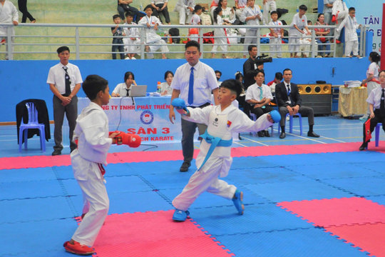 Trên 730 vận động viên tranh tài tại giải Cúp Vô địch Karate mở rộng tại Đà Lạt
