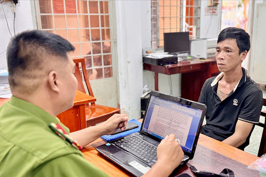 An Giang: Cán bộ Cảnh sát giao thông truy bắt đối tượng trộm xe mô tô