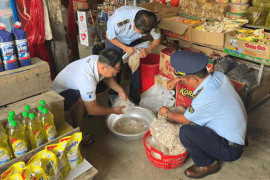 Đắk Nông phát hiện nhiều loại nước hoa không rõ nguồn gốc