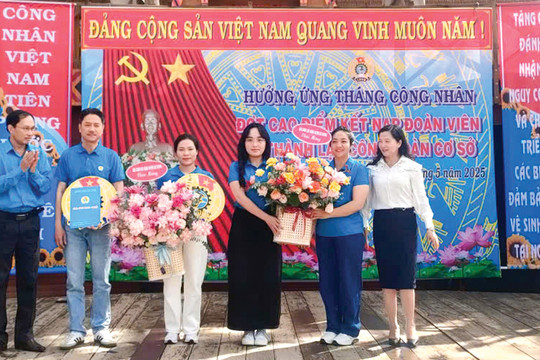 Tháng Công nhân 2025 - công nhân Việt Nam tiên phong bước vào kỷ nguyên mới