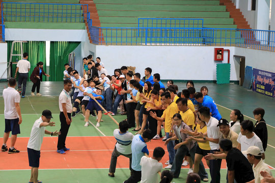 Ngành Tòa án Đắk Nông tổ chức hội thao chào mừng đại hội Đảng các cấp