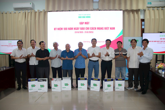 Báo Đắk Nông gặp mặt nguyên cán bộ, lãnh đạo, người làm Báo Đắk Nông qua các thời kỳ