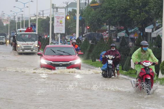 Thời tiết ngày 17/6: Bắc Bộ, Tây Nguyên, Nam Bộ mưa dông, Trung Bộ nắng nóng diện rộng