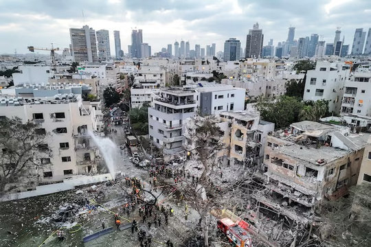 Căng thẳng Israel-Iran: Tiếp diễn các màn “trả đũa” trong bối cảnh đã có đề xuất đàm phán ngừng bắn