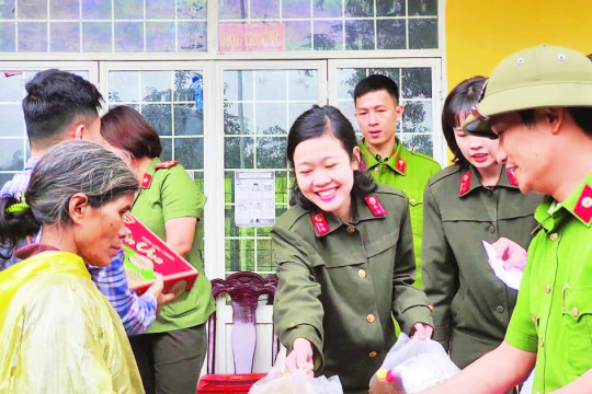 Những thanh niên vừa “hồng” vừa “chuyên”