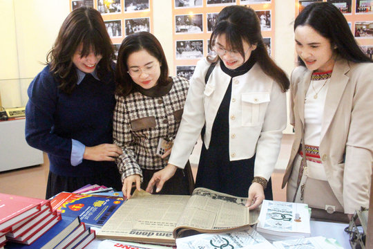 KỶ NIỆM 100 NĂM NGÀY BÁO CHÍ CÁCH MẠNG VIỆT NAM (21/6/1925 - 21/6/2025): Gần nửa thế kỷ đưa báo chí đến bạn đọc