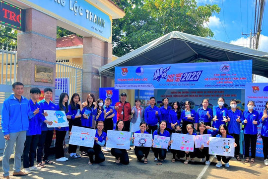 Thành Đoàn Bảo Lộc thành lập 7 đội hình thanh niên tình nguyện tiếp sức mùa thi