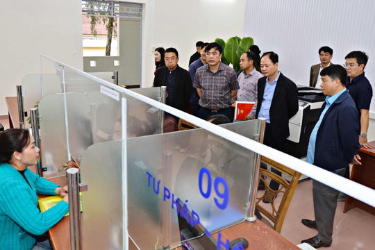 Lãnh đạo tỉnh Lâm Đồng kiểm tra công tác chuẩn bị vận hành thử nghiệm hoạt động chính quyền cấp xã mới