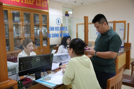 Sau sáp nhập, UBND cấp xã có các phòng chuyên môn nào?
