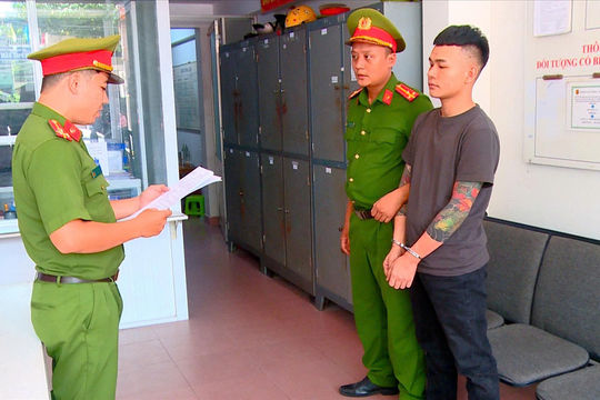 Khánh Hòa: Tạm giữ đối tượng hành hung nhân viên y tế