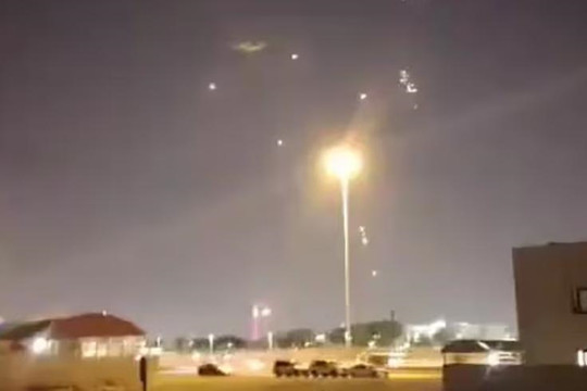 Căng thẳng Israel-Iran: Iran tấn công căn cứ Mỹ ở Qatar và Iraq