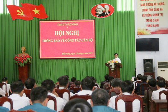 Hội nghị thông báo về công tác cán bộ 3 xã mới Cư Jút, Nam Dong, Đắk Wil