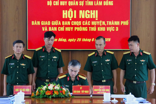 Giải thể Ban CHQS cấp huyện và thành lập Ban Chỉ huy Phòng thủ khu vực