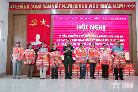 Nâng cao ý thức chấp hành pháp luật cho nhân dân biên giới biển Hải Phòng