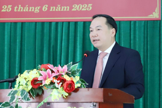 Đồng chí Hồ Xuân Trường dự Hội nghị thông báo về công tác cán bộ tại huyện Krông Nô