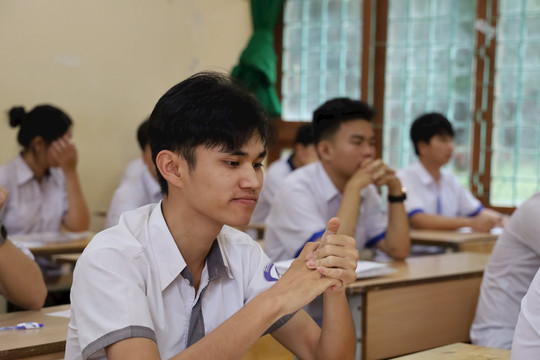 Hơn 8.400 thí sinh Đắk Nông bước vào môn thi đầu tiên kỳ thi tốt nghiệp THPT 2025