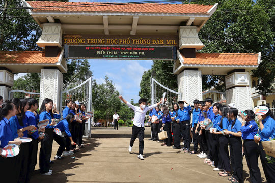Hơn 8.400 thí sinh Đắk Nông hoàn thành môn thi tổ hợp kỳ thi tốt nghiệp THPT