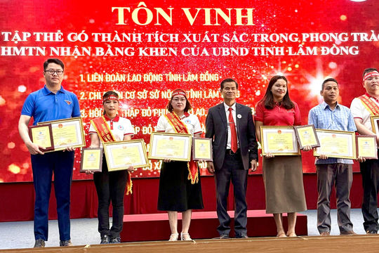 Khai mạc Chương trình Hành trình đỏ -Tôn vinh người hiến máu tiêu biểu năm 2025