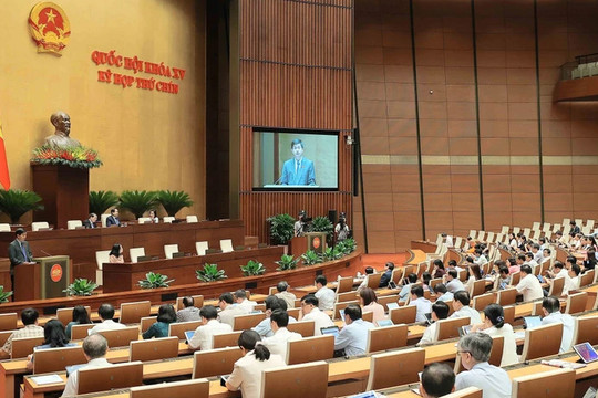 Ngày họp cuối cùng, Quốc hội biểu quyết thông qua 7 luật và 7 nghị quyết