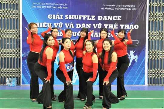 Gần 1.000 VĐV tranh tài tại Giải Shuffle Dance , khiêu vũ và dân vũ thể thao toàn quốc